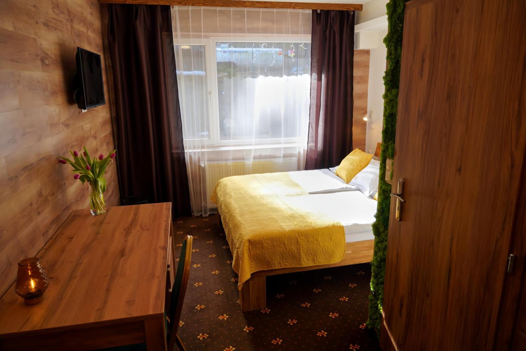 Hotel Raj Dedinky Buitenkant foto