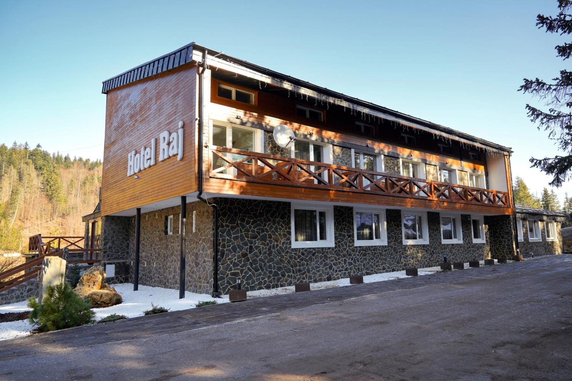 Hotel Raj Dedinky Buitenkant foto