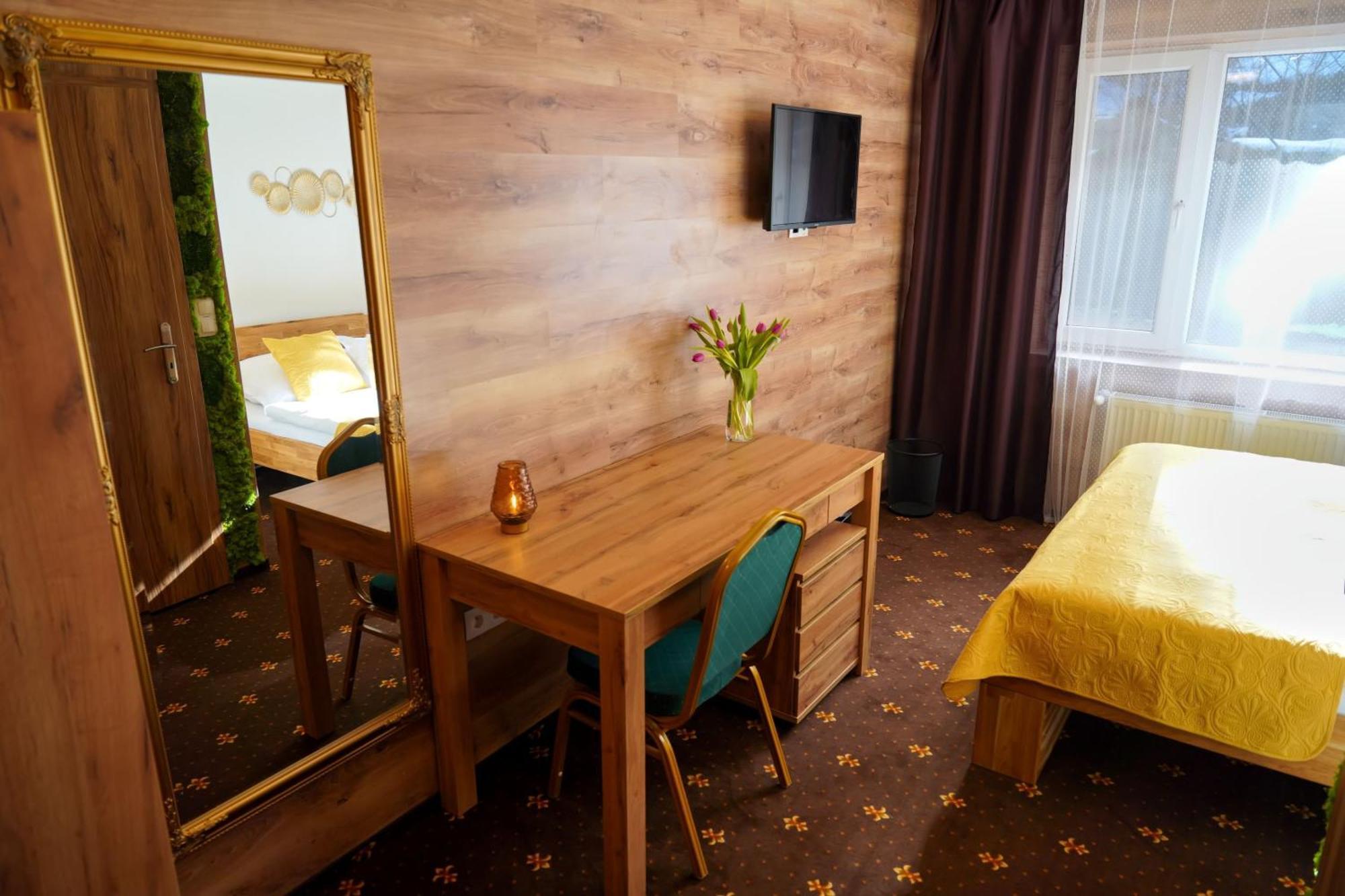Hotel Raj Dedinky Buitenkant foto