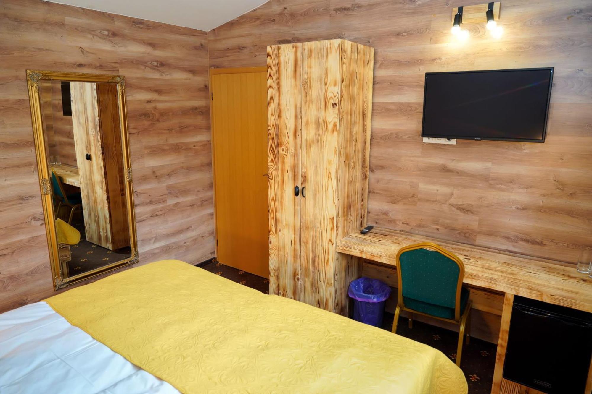 Hotel Raj Dedinky Buitenkant foto